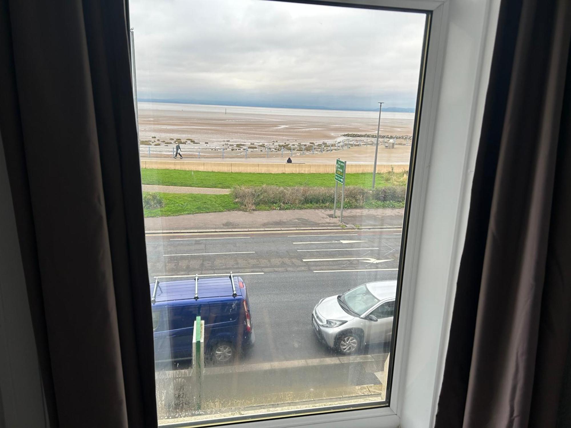 The Clifton Seafront Hotel Morecambe Exteriör bild