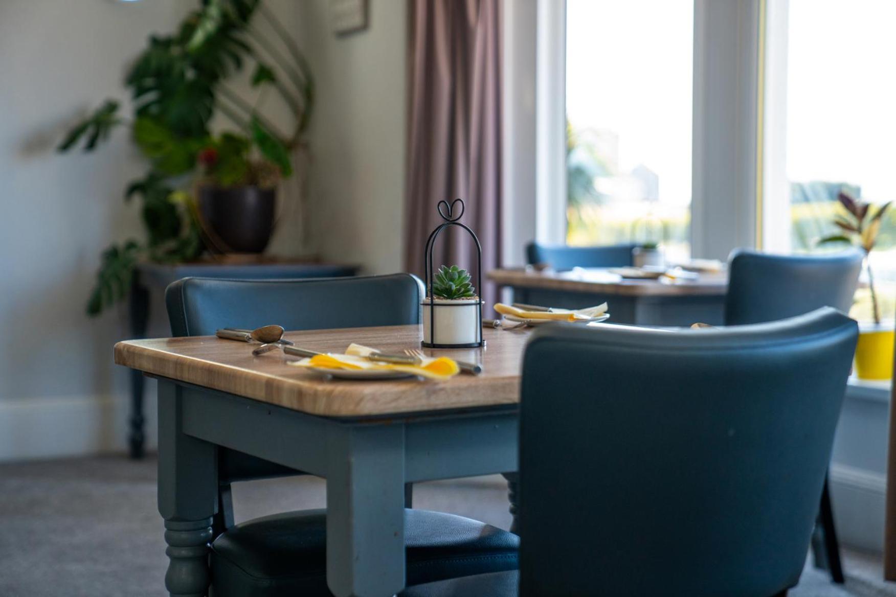 The Clifton Seafront Hotel Morecambe Exteriör bild